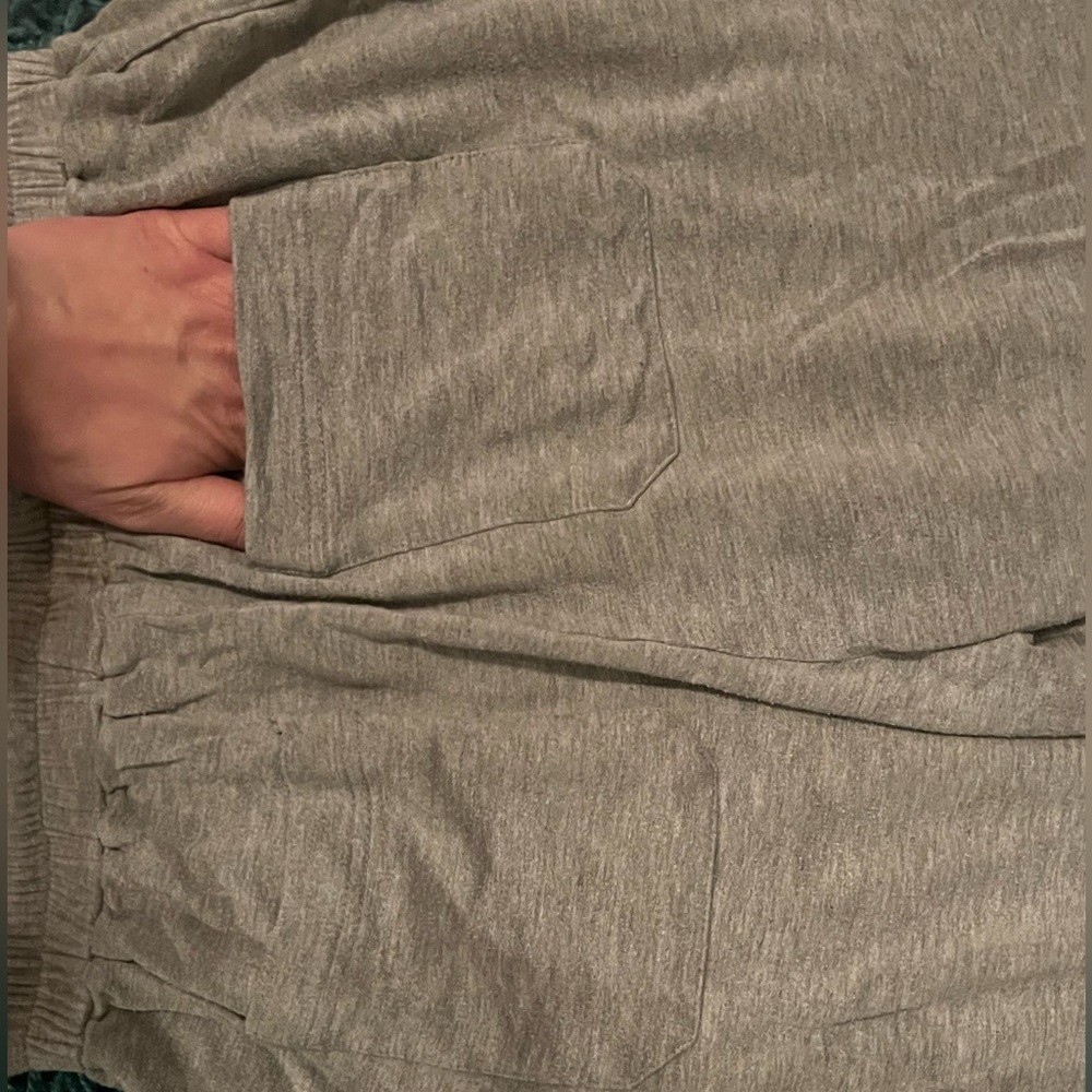 Price:$8 Color:gray - Picture 3 of 4